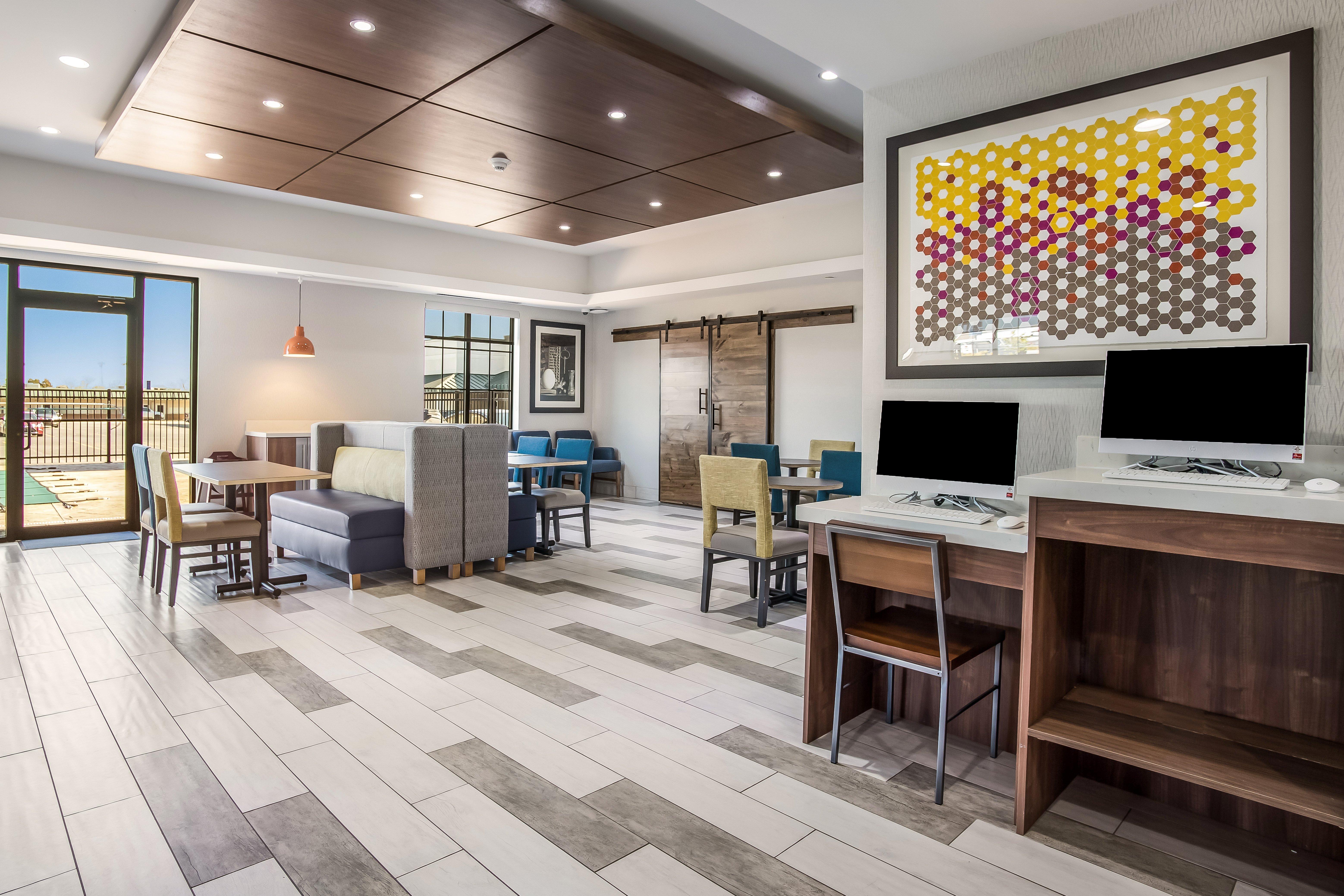 Holiday Inn Express & Suites Tulsa East - Catoosa By Ihg Exterior foto
