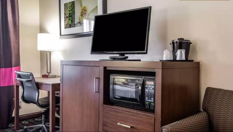 Holiday Inn Express & Suites Tulsa East - Catoosa By Ihg Exterior foto
