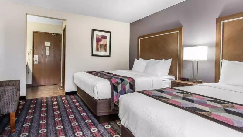 Holiday Inn Express & Suites Tulsa East - Catoosa By Ihg Exterior foto
